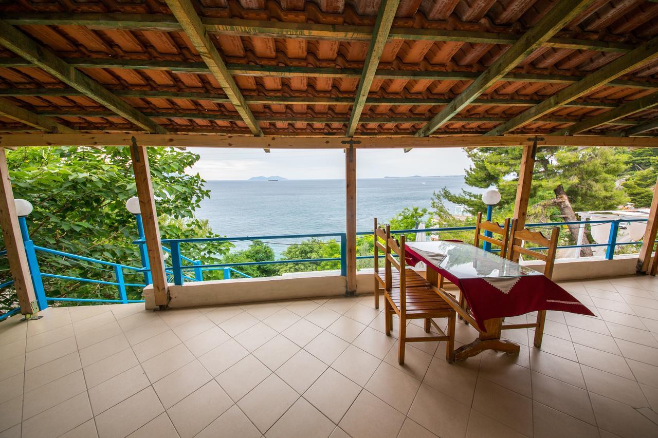 Isi Rooms Vlore Bagian luar foto